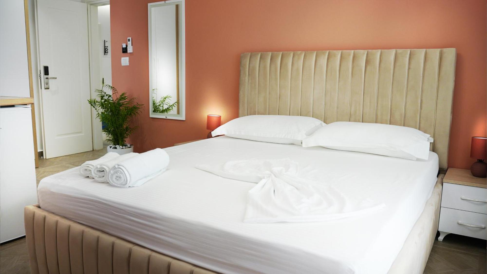 Hotel Luris Голем Екстер'єр фото