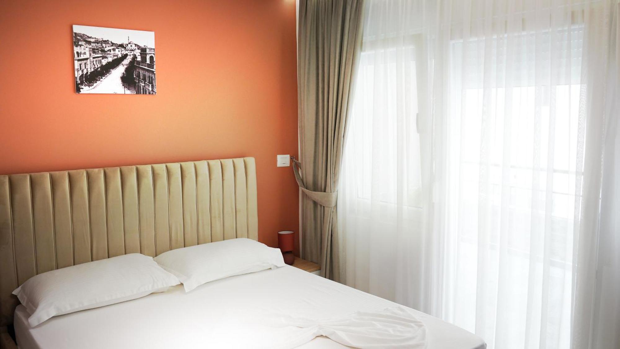 Hotel Luris Голем Екстер'єр фото
