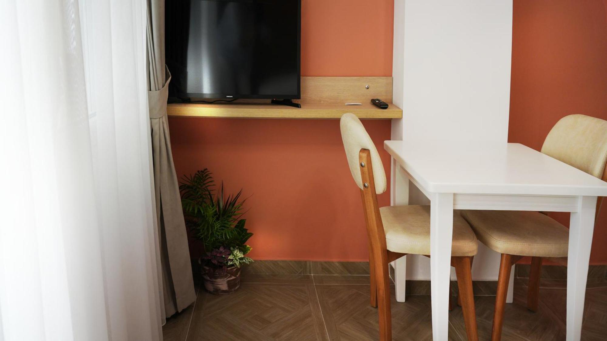 Hotel Luris Голем Екстер'єр фото